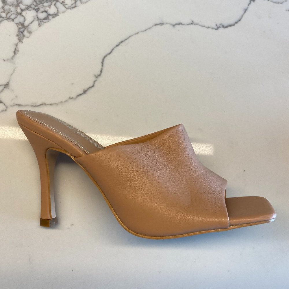 6.5 Public desire Beige Sandals